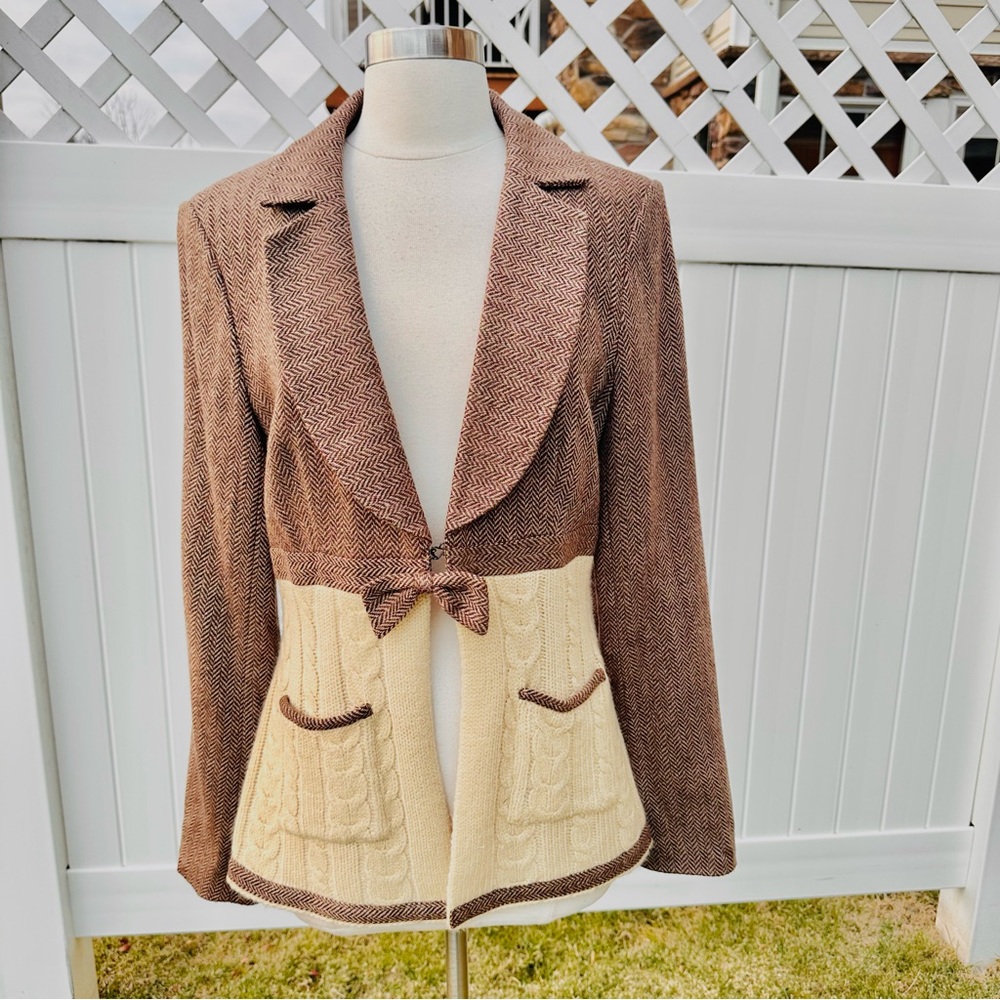 Boston Proper Women’s Size 12
Brown & Beige Tweed Wool/ Rayon Sweater Blazer - Picture 5 of 16